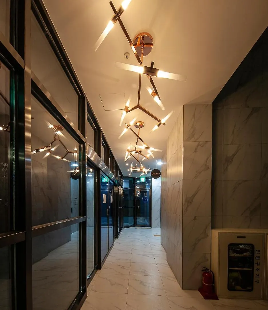 Hotel Society Haeundae Busan 2*,